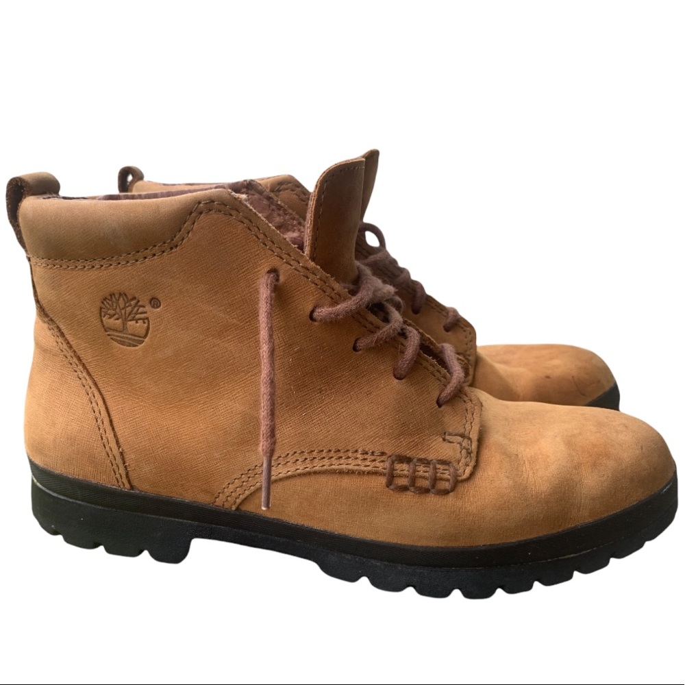 Timberland! Size 7M Brown Short Boots